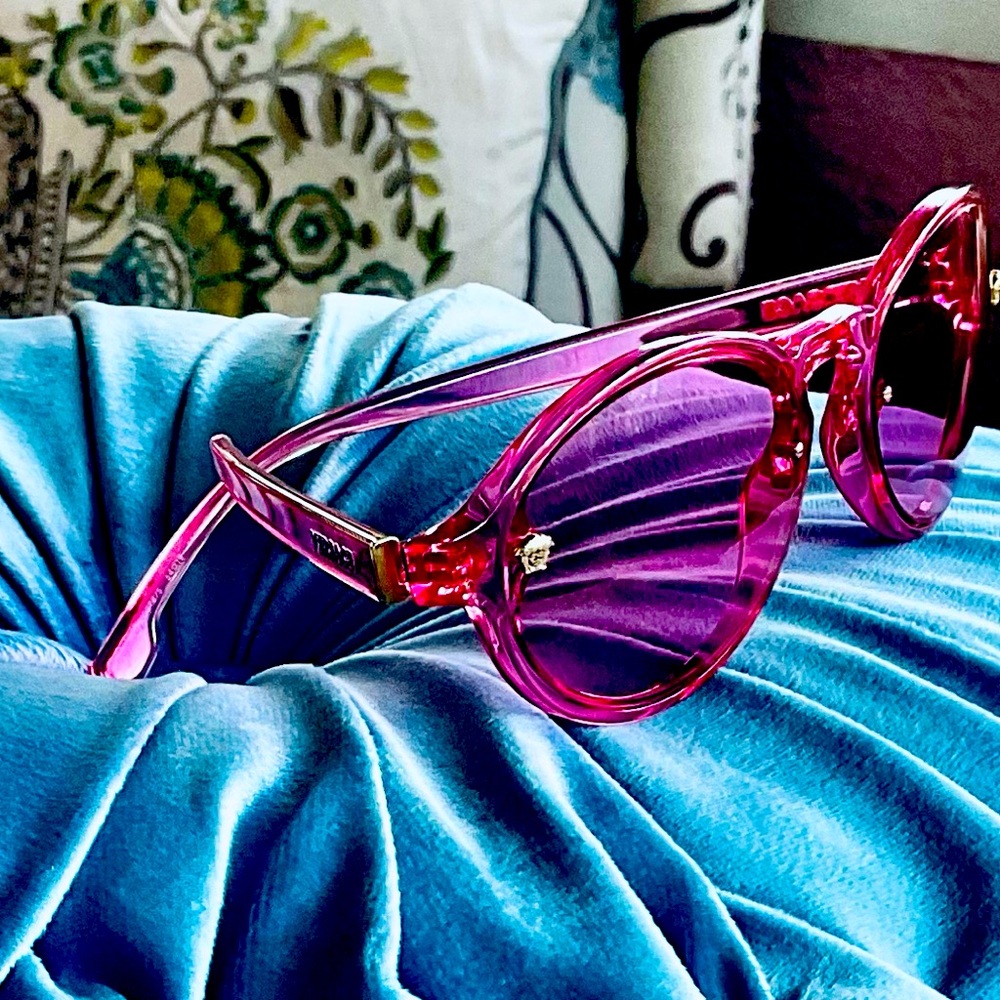 VERSACE MEDUSA TINTED SUNGLASSES - Picture 2 of 11